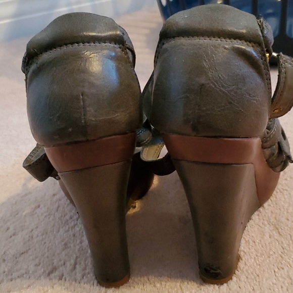 Aldo grey wedges - Picture 2 of 5